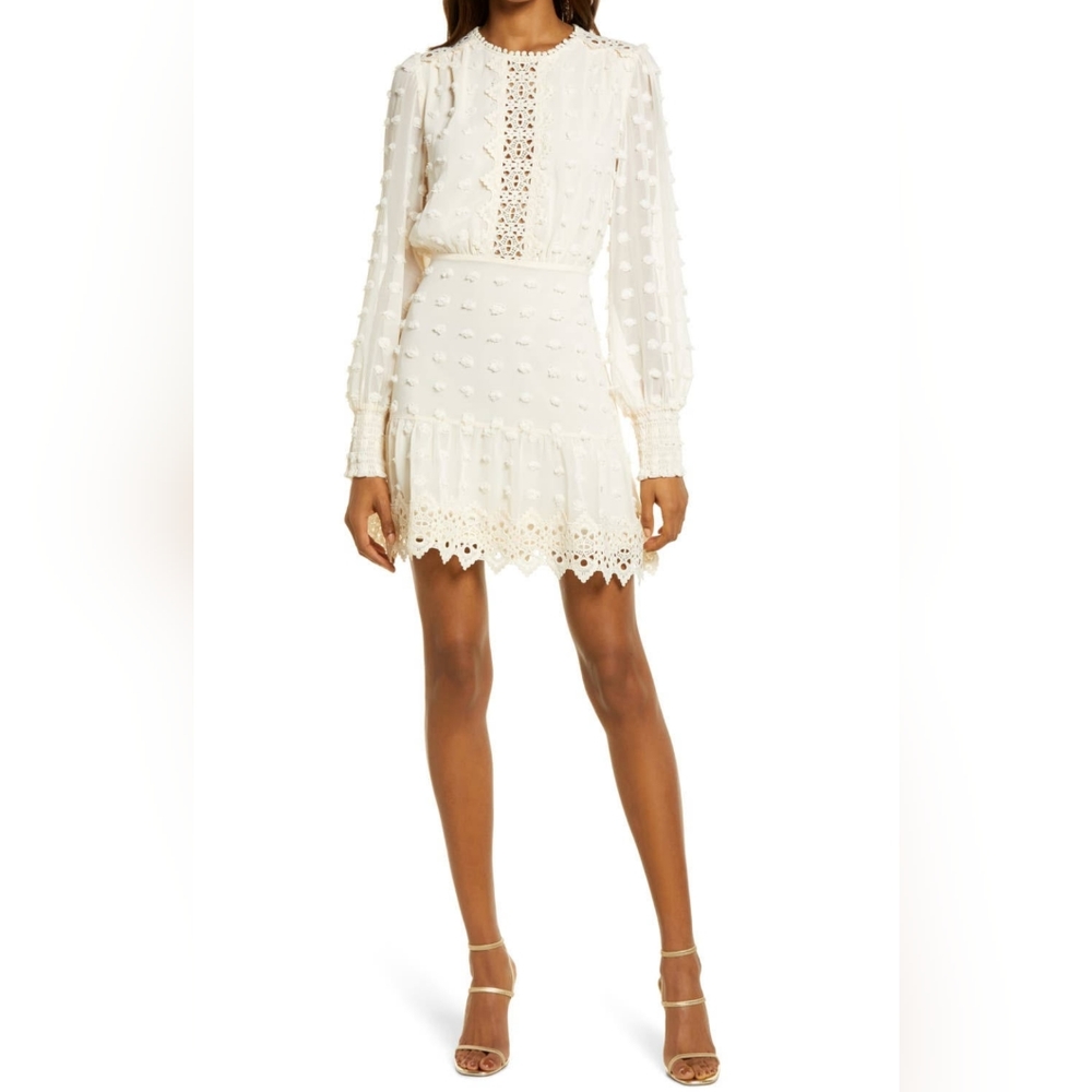 Lulu's Lust Or Love Cream Embroidered Lace Long Sleeve Dress size medium